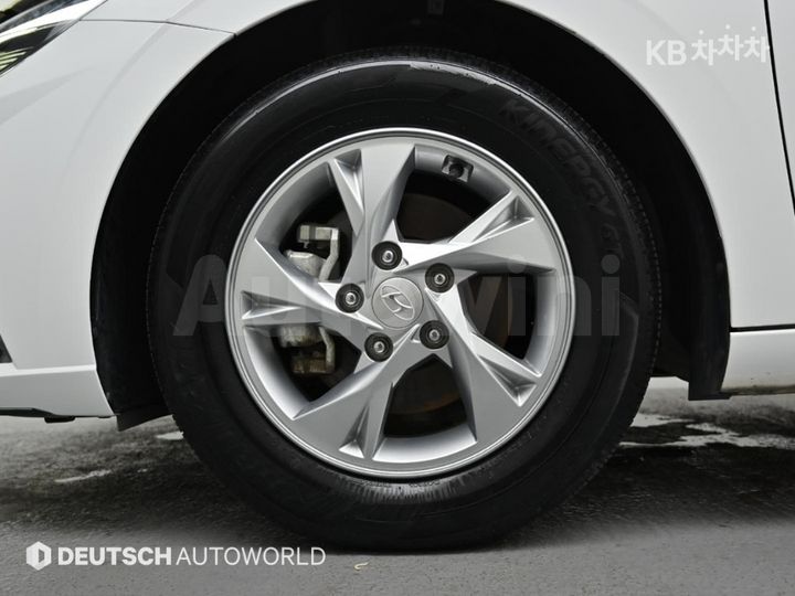 Hyundai Avante 2021 KMHLM41EEMU202744 — 5