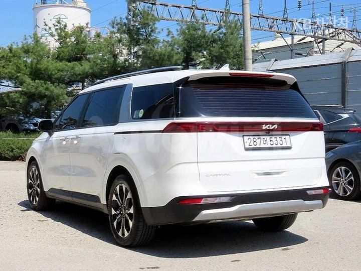 Kia Carnival 2022 KNANB81BBNS175482 — 3