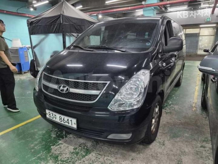 Hyundai Starex 2012 — 2