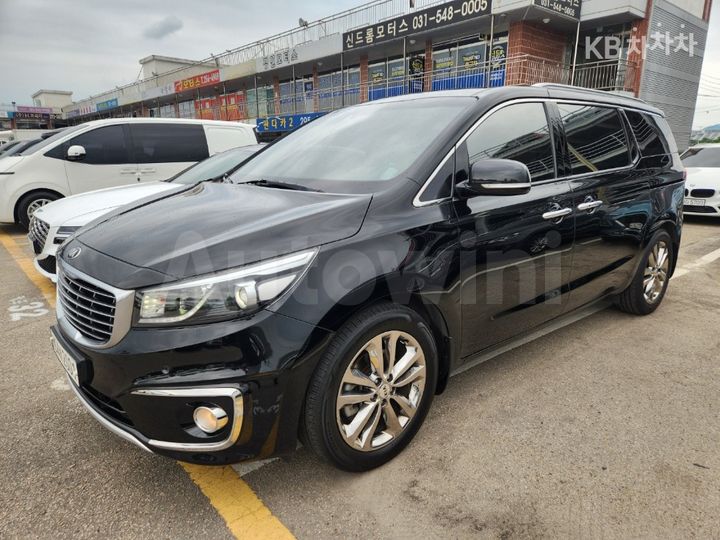 Kia Carnival 2016 KNAME81ABGS219657 — 2