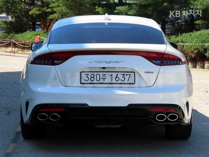 Kia Stinger 2021 KNAE351DDMS104069 — 4