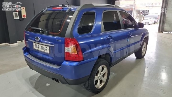 Kia Sportage 2010 — 2