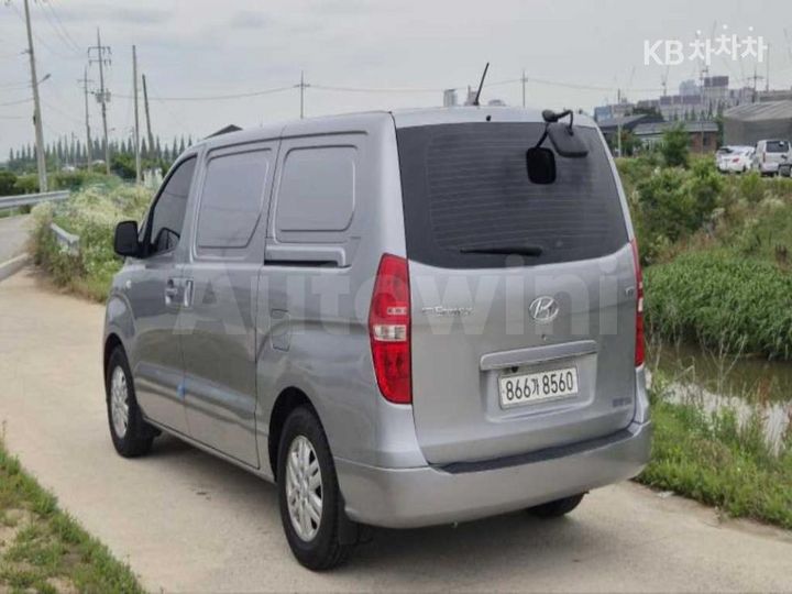 Hyundai Starex 2019 — 4
