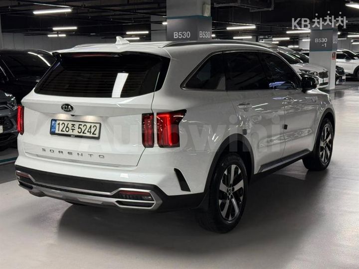 Kia Sorento 2021 — 4