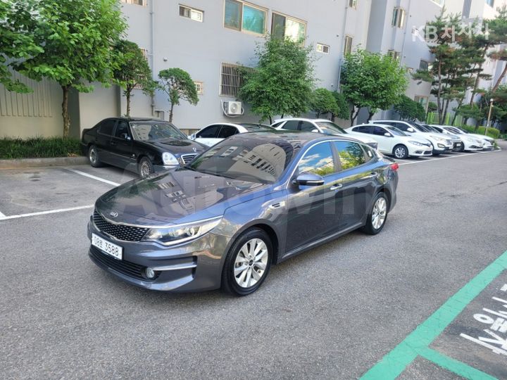 Kia K5 2017 — 2
