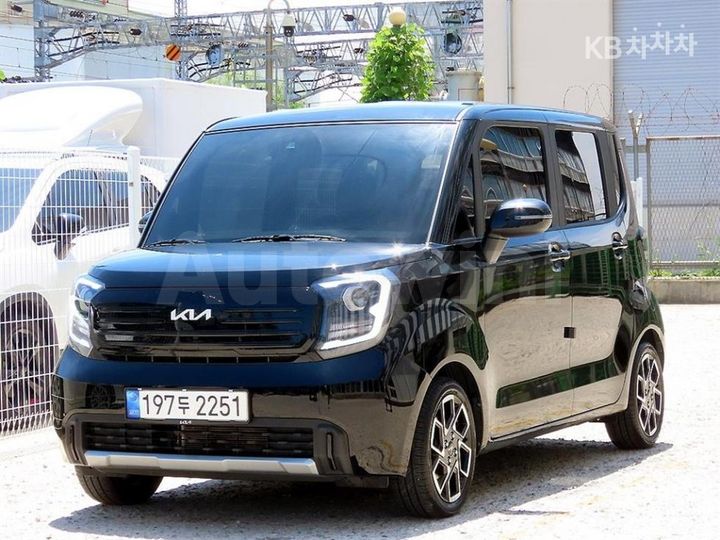 Kia Ray 2023 KNACH811BPT328233 — 2