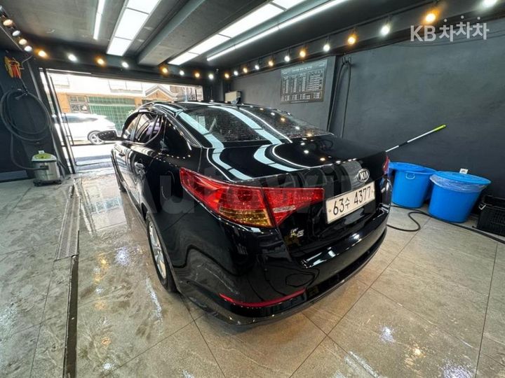 Kia K5 2013 KNAGN419BDA363850 — 4