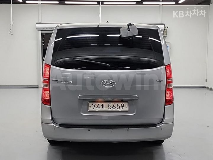 Hyundai Starex 2018 — 3