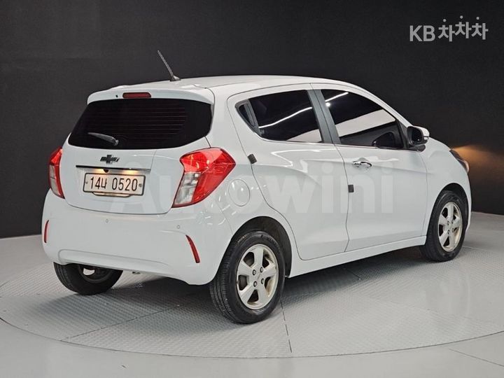 Chevrolet Spark 2016 KLYDC487DGC046231 — 4
