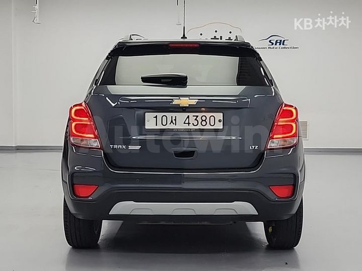 Chevrolet Trax 2017 KLABA76BDHB139504 — 3