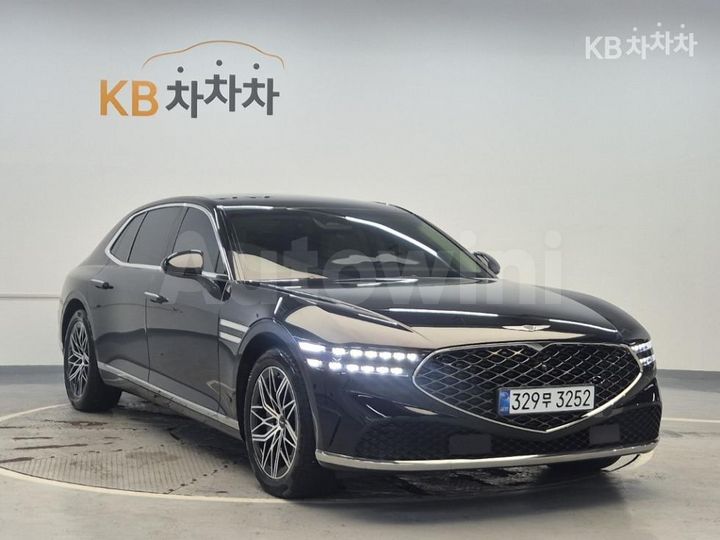 Genesis G90 2022 KMTFA41DDNU007208 — 4