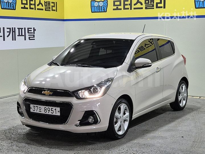 Chevrolet Spark 2018 KLYDC487DJC027793 — 4