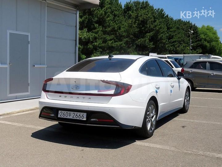 Hyundai Sonata 2022 — 4