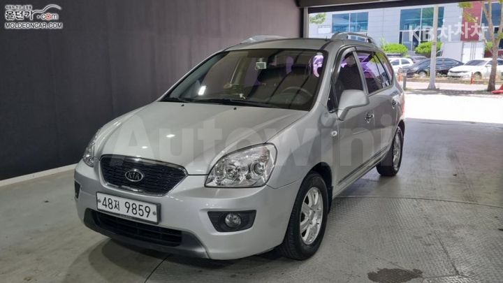 Kia Carens