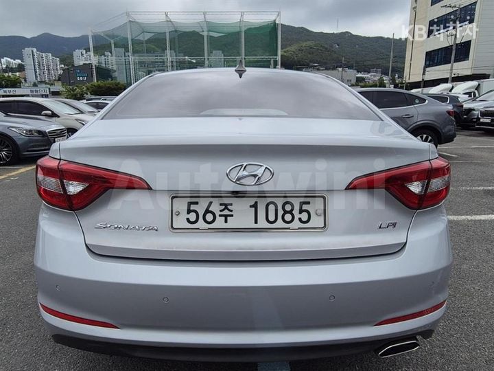 Hyundai Sonata 2015 KMHE341DBFA049168 — 5