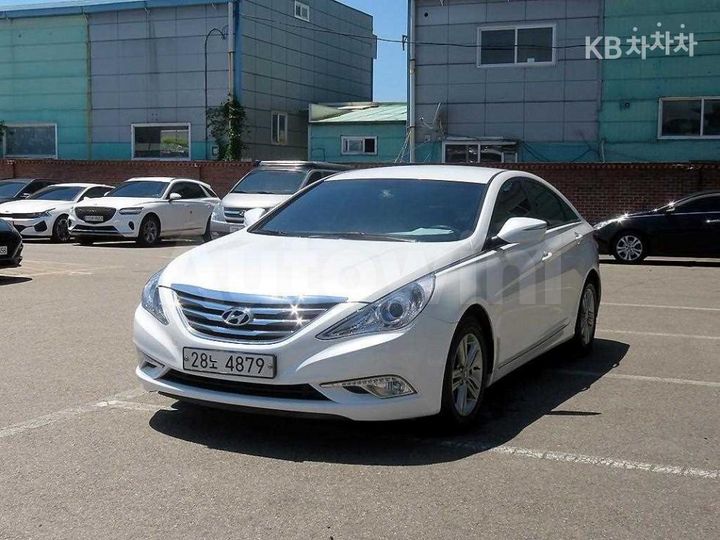 Hyundai Sonata 2013 KMHEB41ABDA560096 — 2