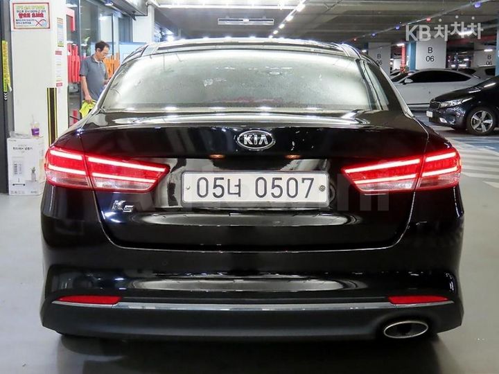 Kia K5 2016 KNAGU411BGA001291 — 5