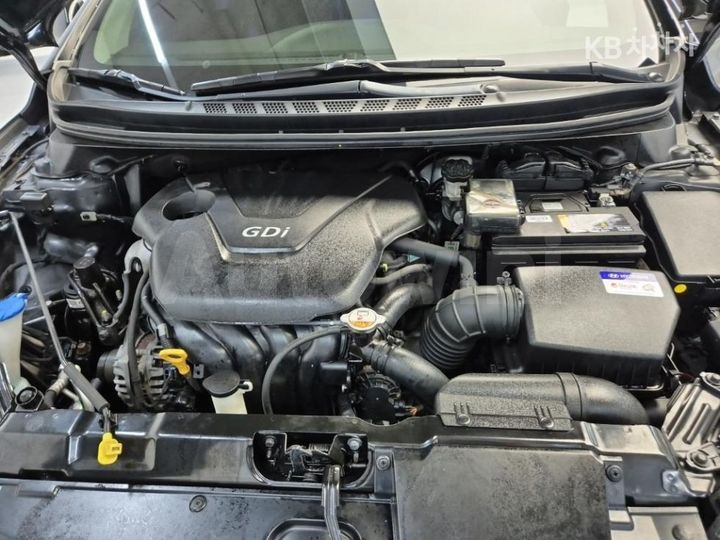 Hyundai Avante 2013 — 5