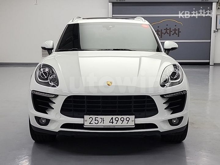 Porsche Macan 2017 — 2