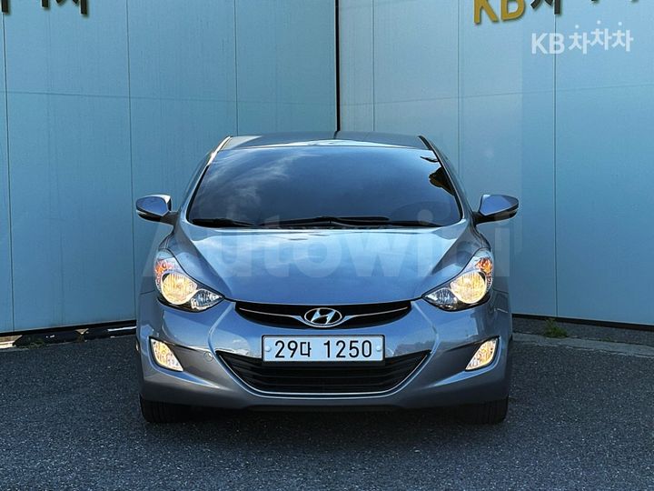 Hyundai Avante 2014 — 2