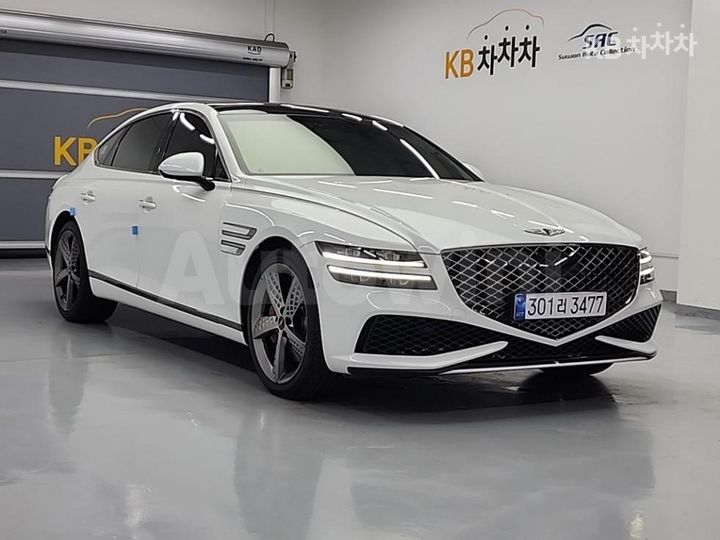 Genesis G80 2022 KMTGF41DDNU114387 — 4