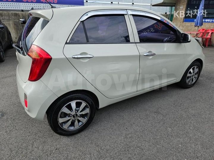 Kia Morning 2015 KNABX511BFT930957 — 5