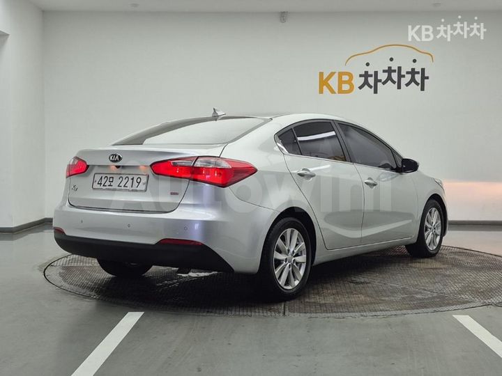 Kia K3 2013 KNAFK412BDA841534 — 4