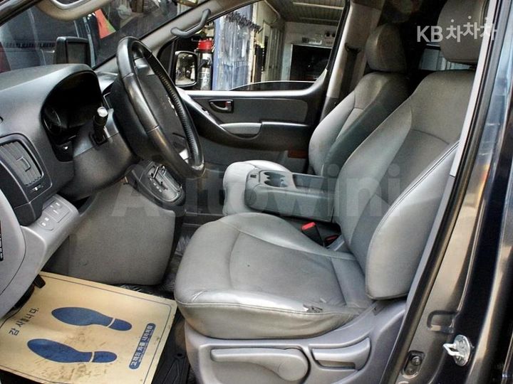 Hyundai Starex 2019 — 5