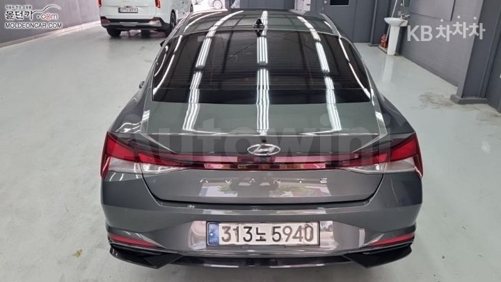 Hyundai Avante 2021 — 4