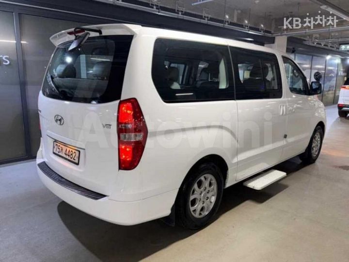 Hyundai Starex 2016 — 4