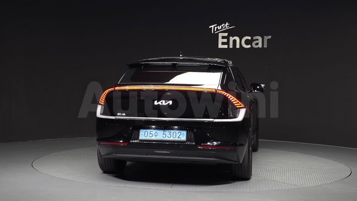 Kia EV6 2023 — 4