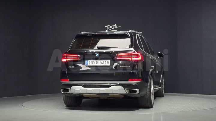 BMW X5 2021 — 4