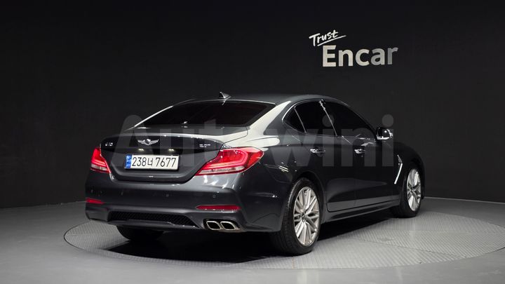 Genesis G70 2019 — 2