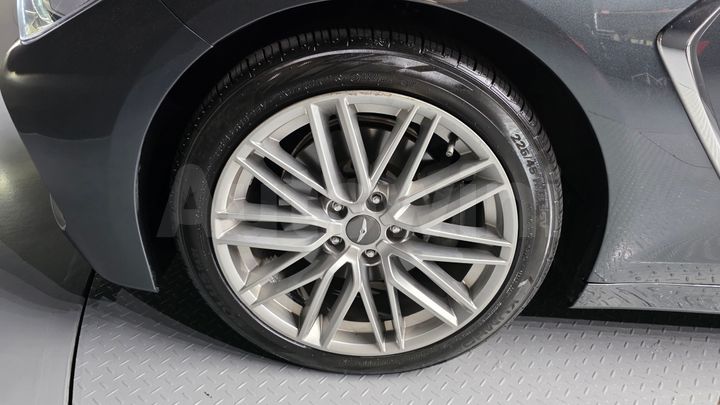 Genesis G70 2019 — 5