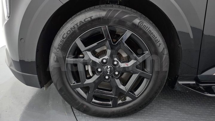 Kia Carnival 2025 — 5