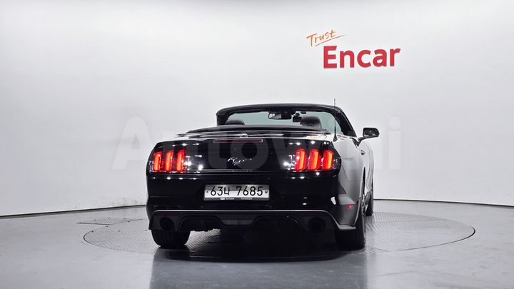 Ford Mustang 2017 — 4