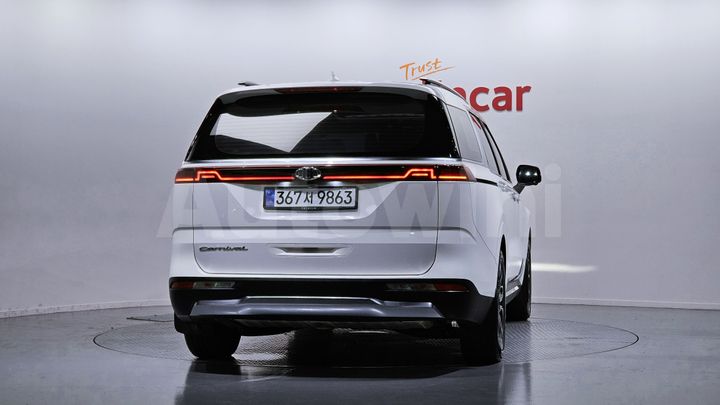 Kia Carnival 2021 — 4