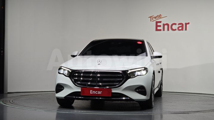 Mercedes-Benz E Class 2024 — 3