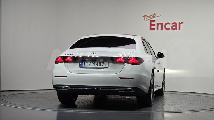Mercedes-Benz E Class 2024 — 4