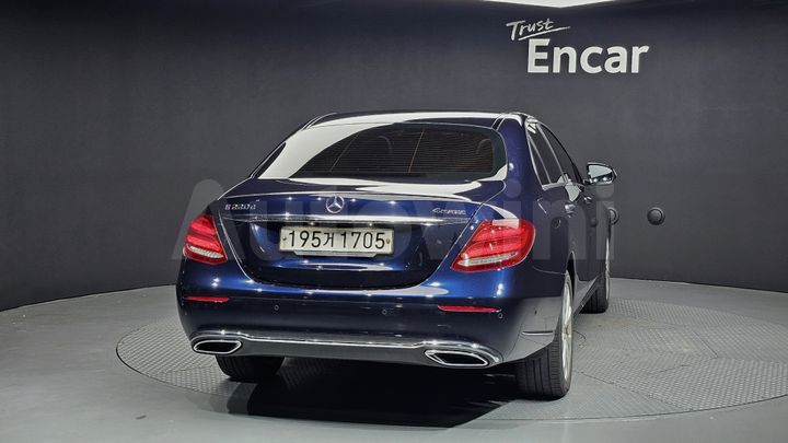 Mercedes-Benz E Class 2019 — 4