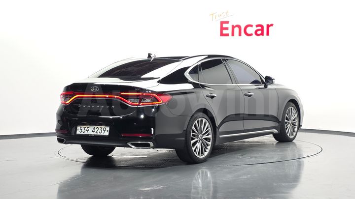 Hyundai Grandeur 2018 — 2