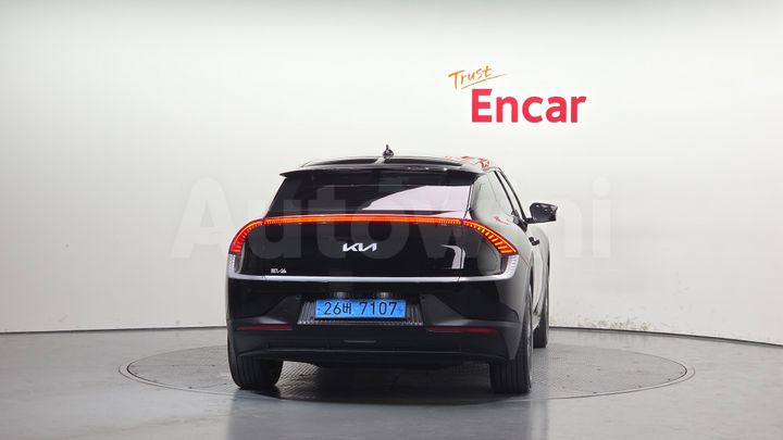 Kia EV6 2023 — 4