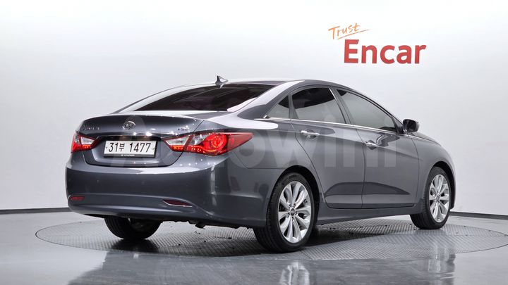 Hyundai Sonata 2011 — 2