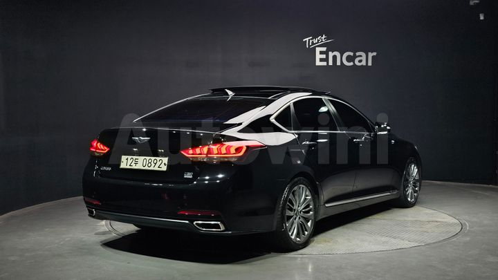 Hyundai Genesis 2016 — 2
