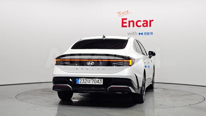 Hyundai Sonata 2025 — 4