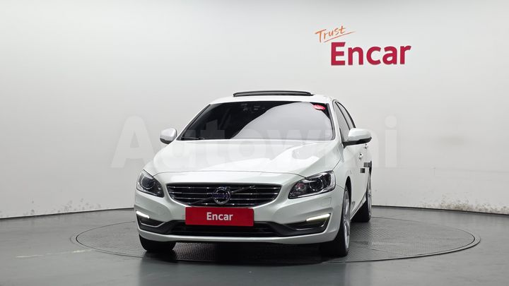 Volvo S60 2018 — 3