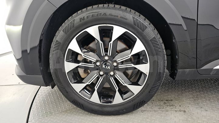 Kia Carnival 2021 — 4
