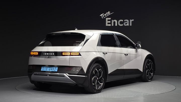 Hyundai Ioniq5 2023 — 2