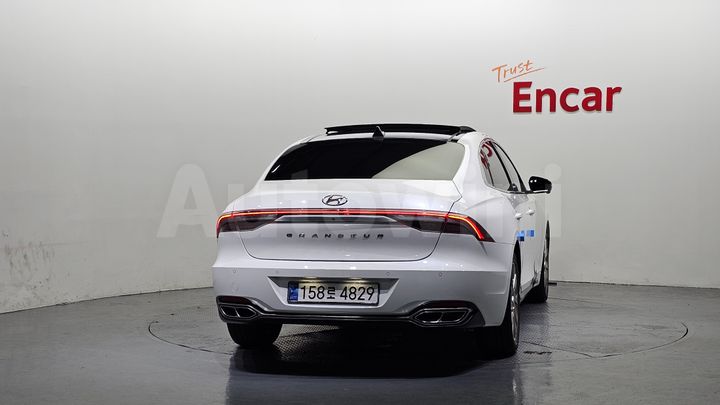 Hyundai Grandeur 2022 — 4