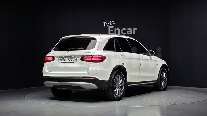 Mercedes-Benz GLC Class 2019 — 2